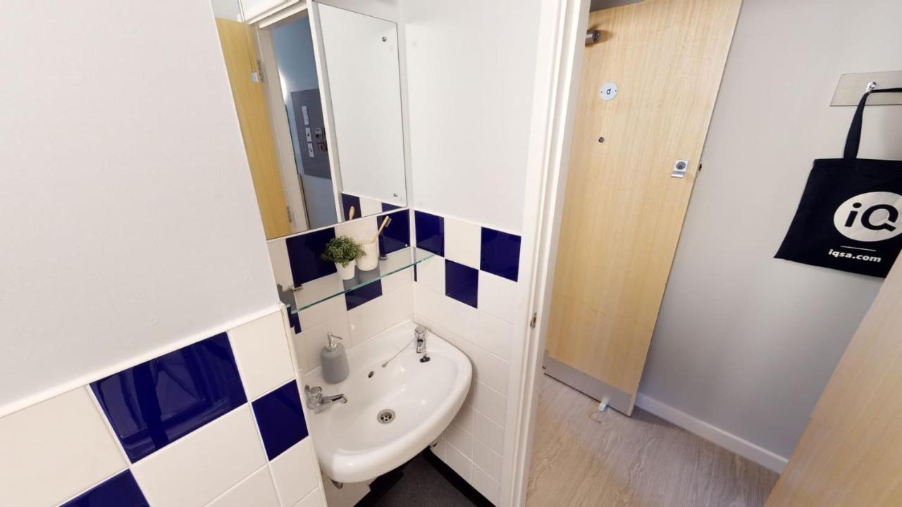 Great Newton House In Liverpool Extérieur photo